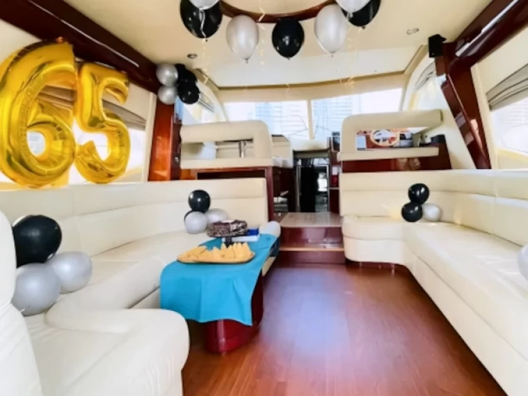 Noleggio Yacht di lusso Majesty Yachts con patente nautica