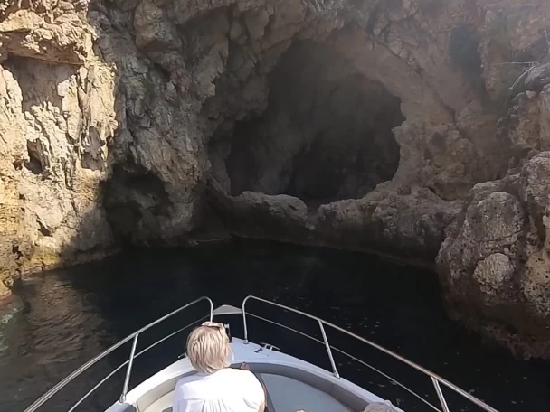 Noleggio Barca a motore con o senza skipper LIVER a Letojanni