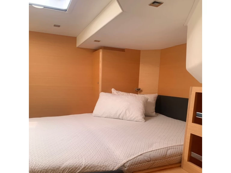 Noleggio a Furnari – Dufour Dufour Catamarans 48 Sail su SamBoat