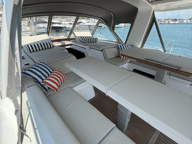 Noleggio Barca a vela Bénéteau con patente nautica