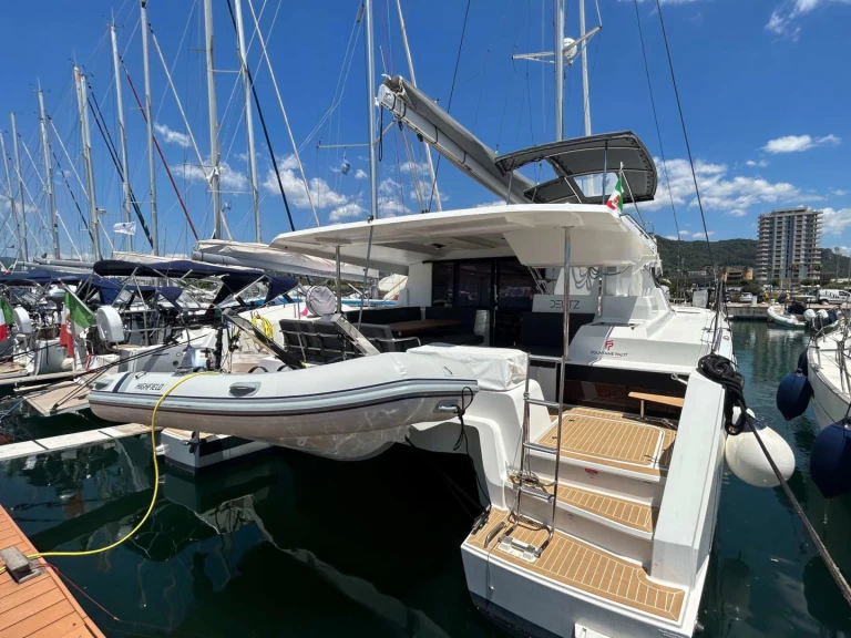 Noleggio barche Fountaine Pajot Astrea 42 a Salerno su Samboat