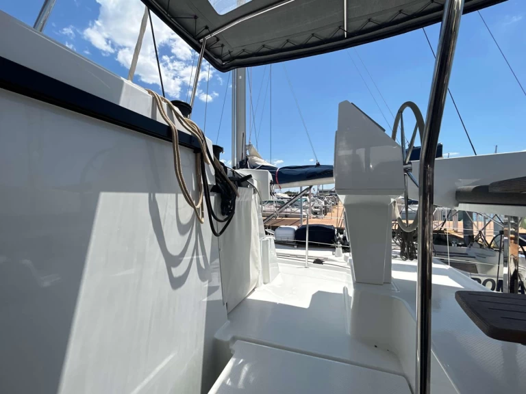 Noleggio Catamarano a Salerno – Fountaine Pajot Astrea 42