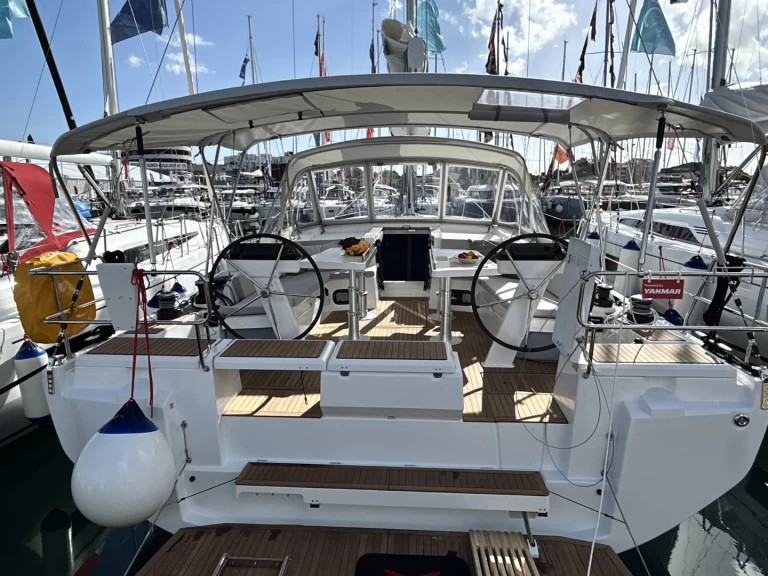 Noleggiare una Bénéteau Oceanis 47 a Spalato