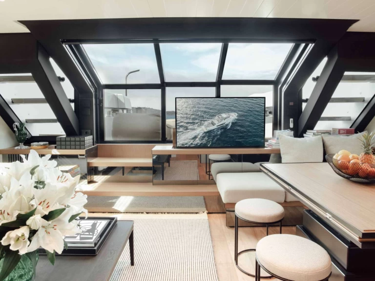 Noleggio Yacht di lusso San Lorenzo con patente nautica