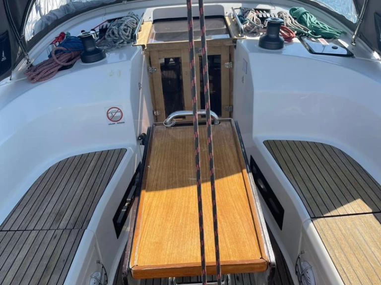 Noleggio barche Pola economico Cruiser 40 S