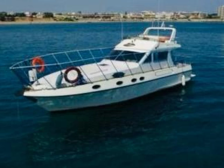 Noleggio Barca a motore a Ameglia – Piantoni 39 evolution fly