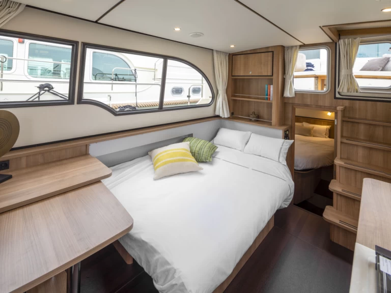 Noleggio Barca a motore con o senza skipper Linssen a Le Landeron