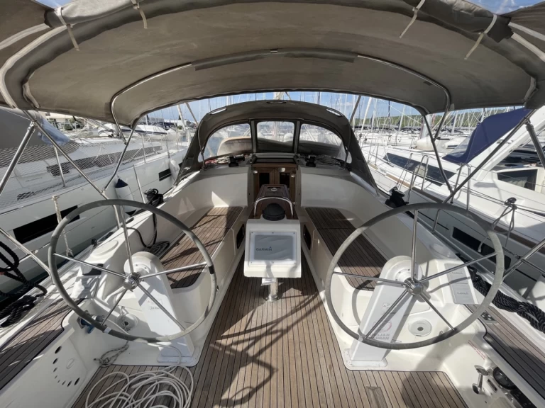 Noleggio barche Sukošan economico Cruiser 37