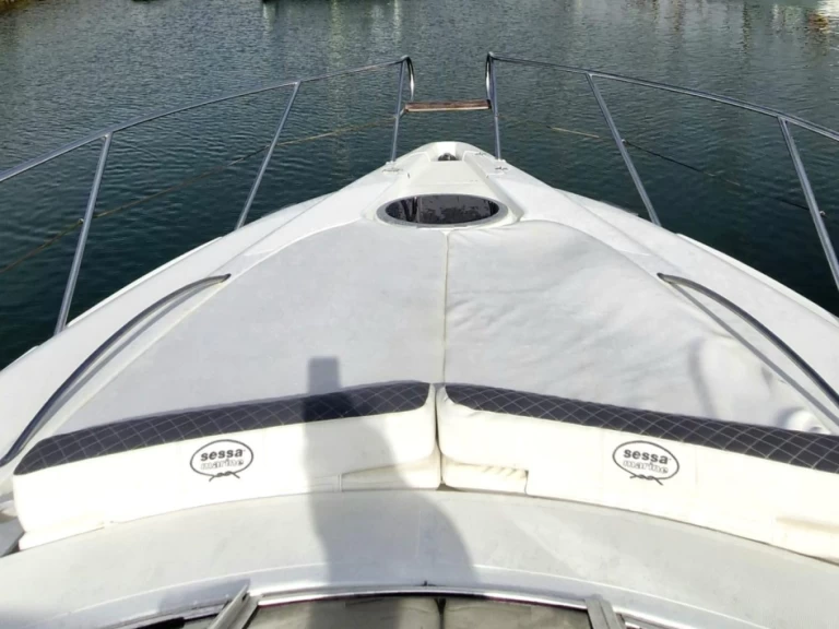 Noleggiare una Sessa Marine Oyster 34 a Calp / Calpe