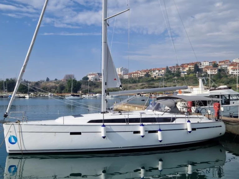 Noleggio barche Pola economico Cruiser 46