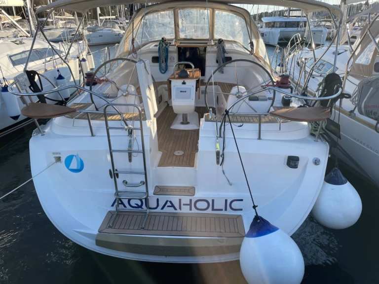 Noleggio Barca a vela Elan con patente nautica