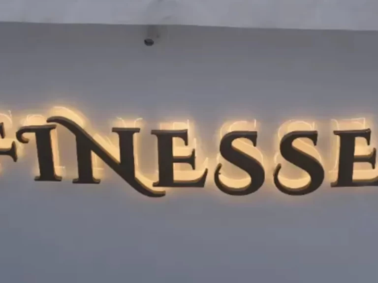 Noleggio barche Finesse 46 a Dubai Marina su Samboat