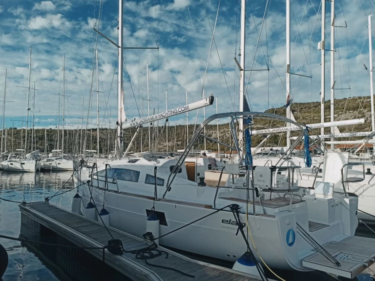 Noleggio a Punat – Elan Impression 40.1 su SamBoat