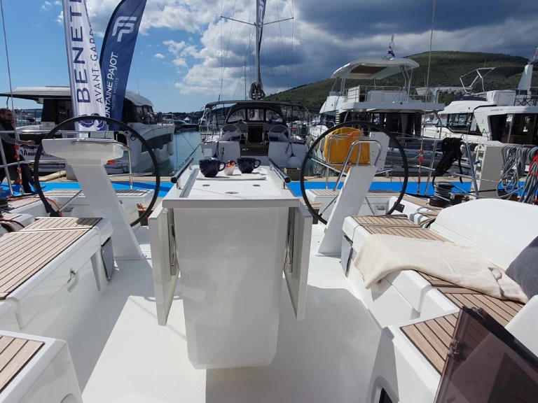 Noleggio Barca a vela Bénéteau con patente nautica