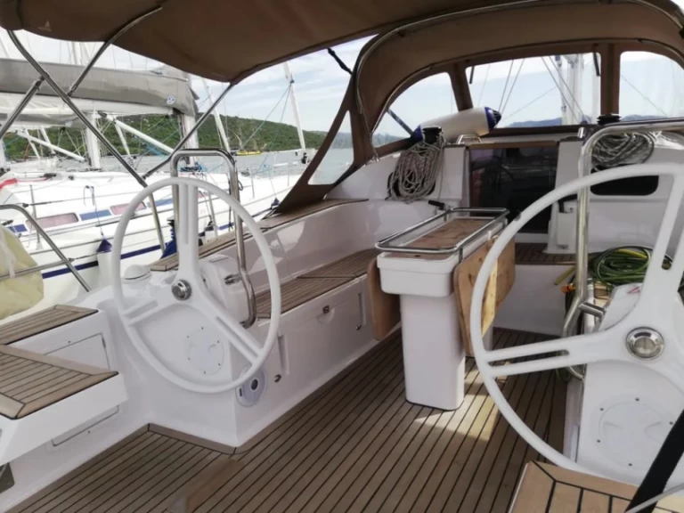 Noleggio barche Elan Impression 45 a Spalato su Samboat
