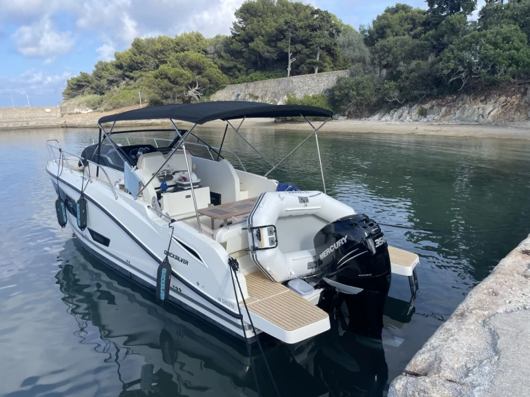 Noleggio barche Quicksilver Activ 875 Sundeck a Saint-Laurent-du-Var su Samboat