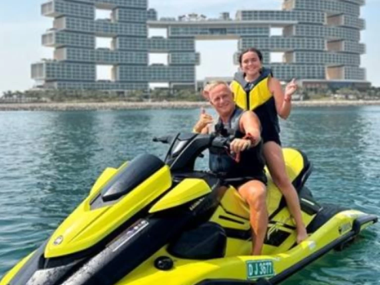 Moto d'acqua a noleggio a Dubai Marina al miglior prezzo