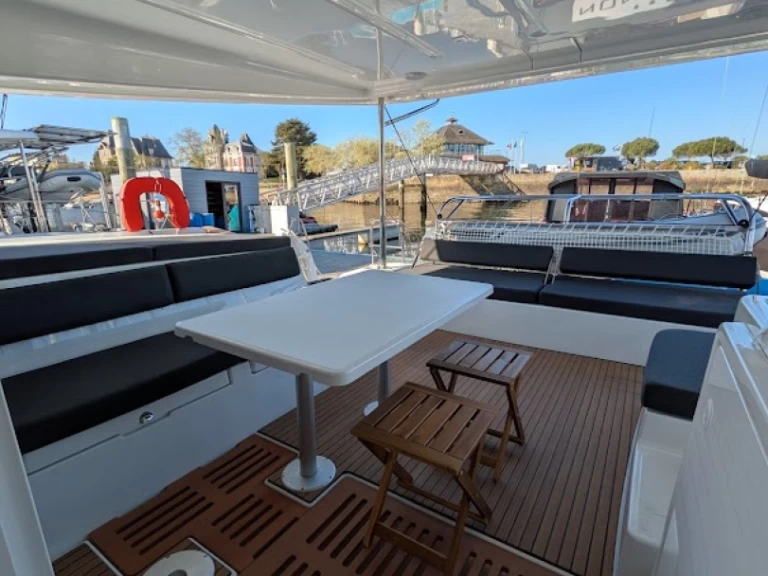 Noleggio barche Lagoon Lagoon 43 a Bas du Fort su Samboat