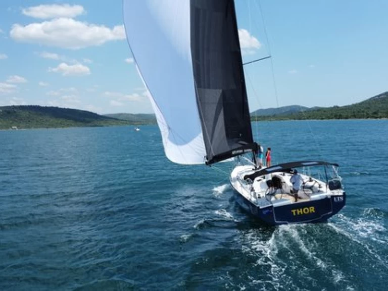 Noleggio Barca a vela con o senza skipper Elan a Spalato