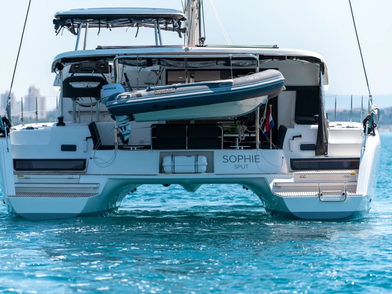 Noleggio barche Lagoon Lagoon 42 a Castelli su Samboat