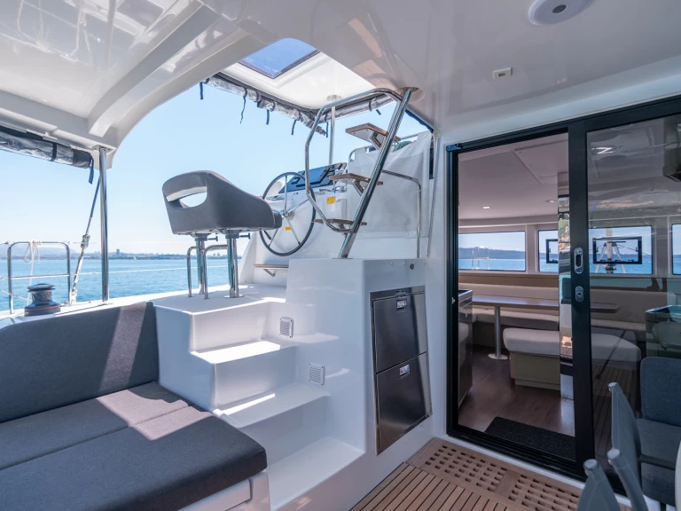 Noleggio Catamarano Lagoon con patente nautica