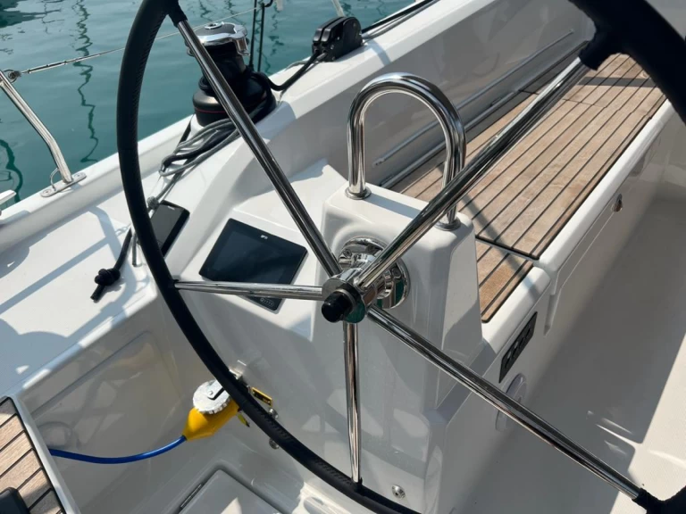 Bénéteau Oceanis 40.1 da affittare a  Capo d'Orlando