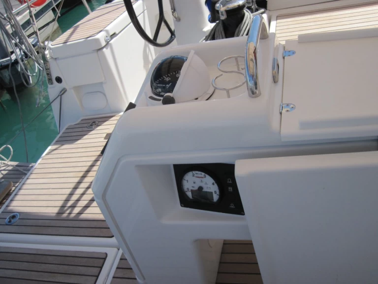 Noleggio barche Capo d'Orlando economico Sun Odyssey 440
