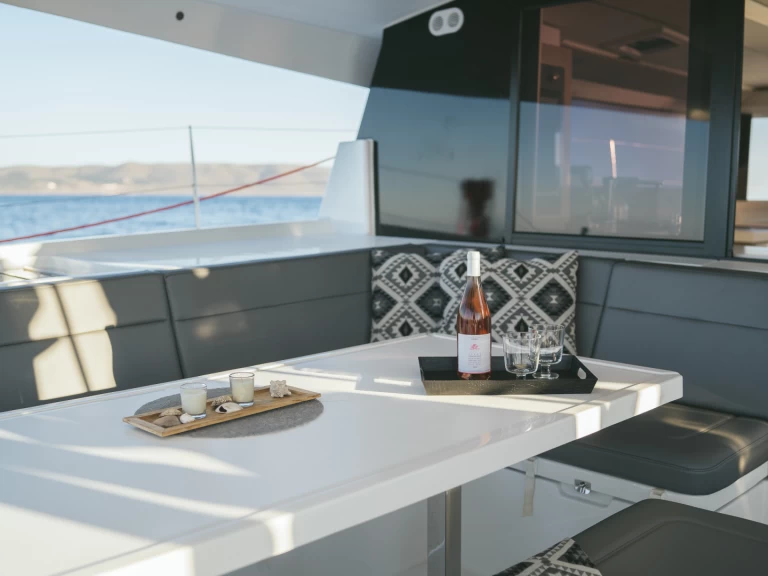 Noleggiare una Fountaine Pajot Fountaine Pajot 47 SAONA LUX (GEN,AC,WATERMAKER) a Lávrio