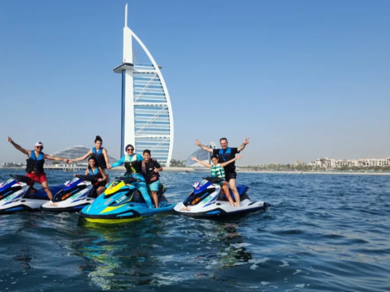 Kawasaki 15F da affittare a  Dubai Marina