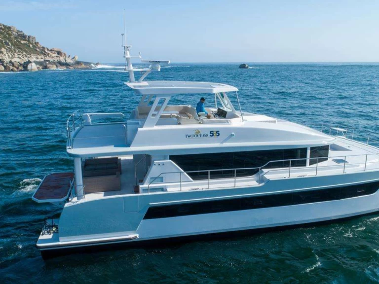 Noleggio Yacht di lusso Two Oceans con patente nautica