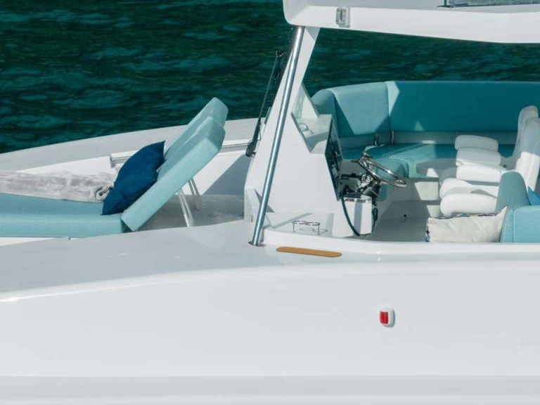 Yacht di lusso a noleggio a Tortola al miglior prezzo