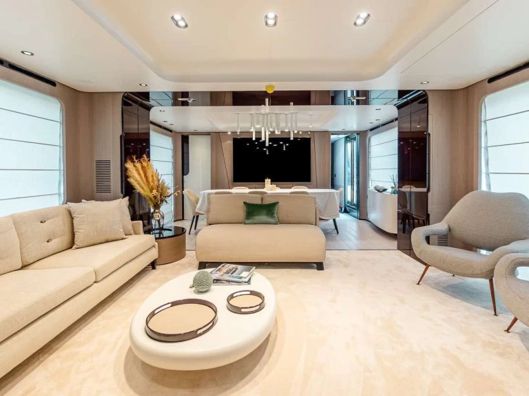 Noleggio Yacht di lusso Azimut con patente nautica