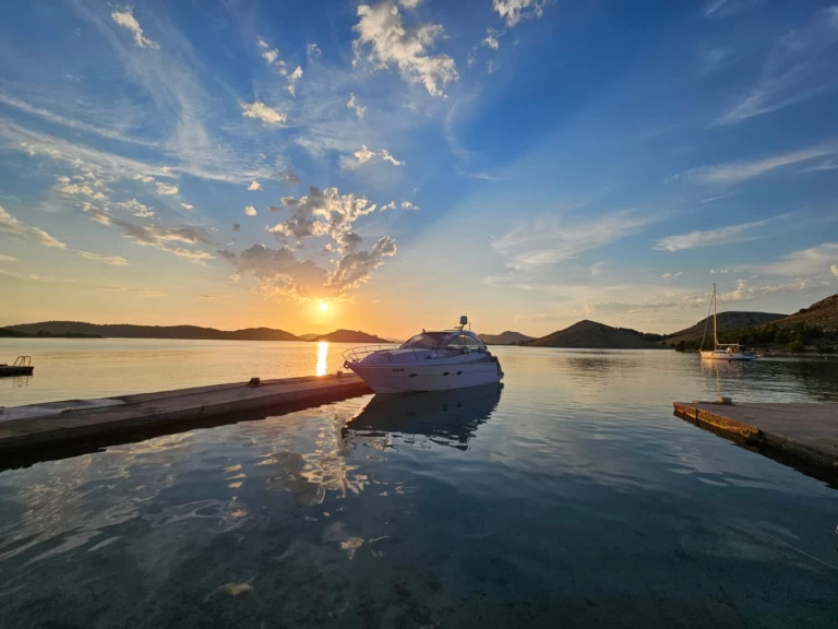 Yacht di lusso a noleggio a Zaravecchia (Biograd) al miglior prezzo