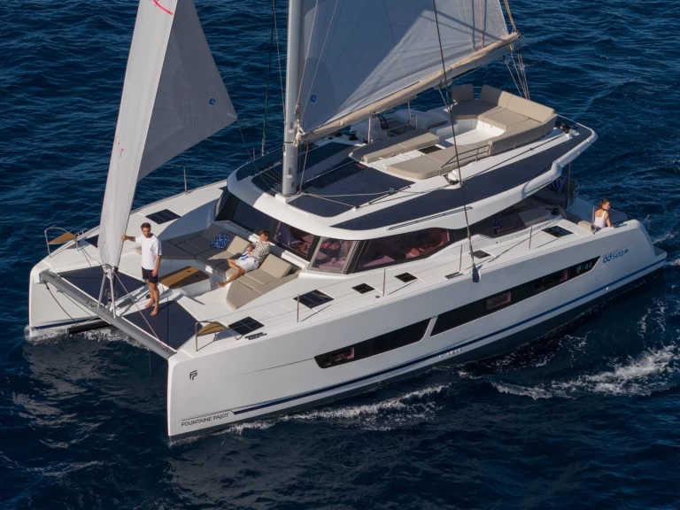 Noleggio barche Fountaine Pajot Fountaine Pajot FP 44 Maestro - 3 cab. a Saint-Raphaël su Samboat