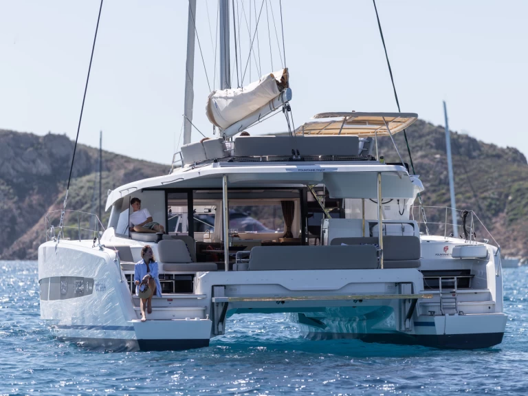 Noleggio Catamarano con o senza skipper Fountaine Pajot a Saint-Raphaël