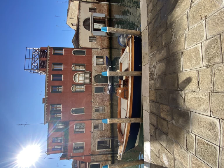 Montisola Archetti Easy 600 da affittare a  Venezia