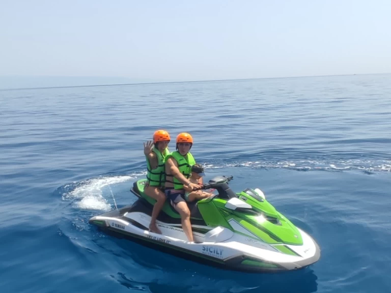 Noleggio barche Yamaha VX Cruiser a Letojanni su Samboat