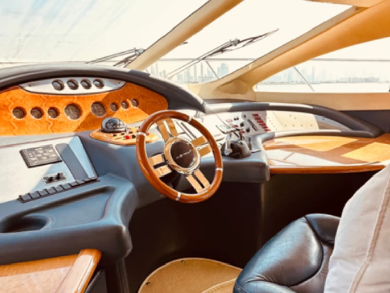 Noleggio a Dubai Marina – Azimut Azimut 62 Fly su SamBoat