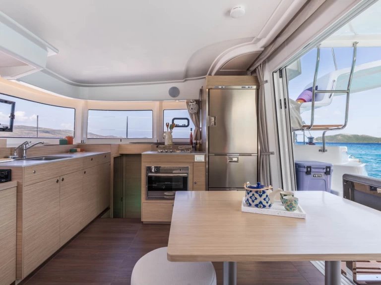 Noleggio barche Lagoon Lagoon 38 a Lefkáda su Samboat