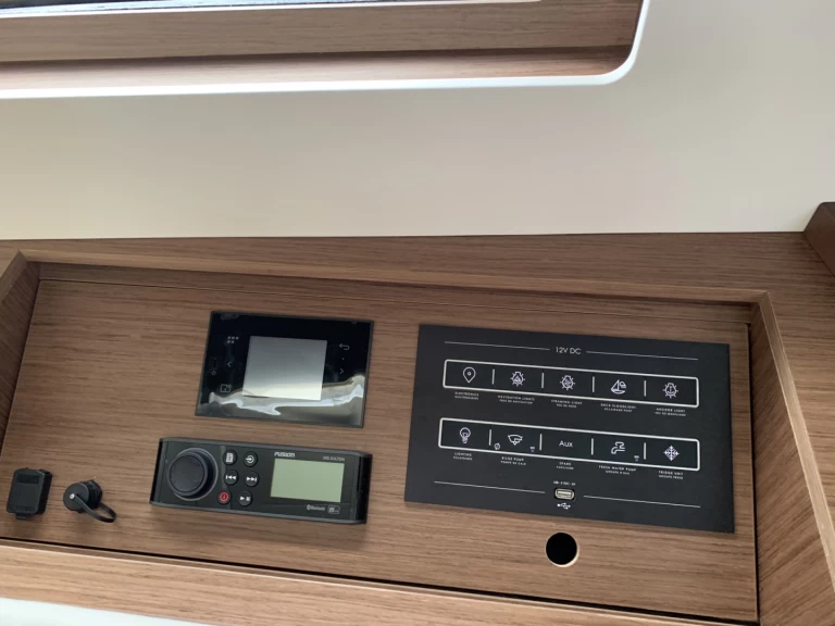 Noleggio Barca a vela con o senza skipper Bénéteau a Perigiali