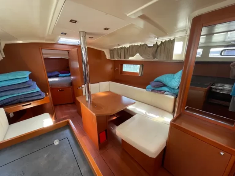 Noleggio barche Perigiali economico Oceanis 41.1