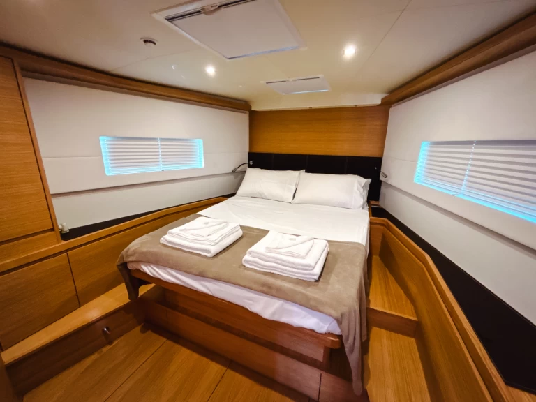 Noleggio a Salerno – Solaris Solaris 50 su SamBoat