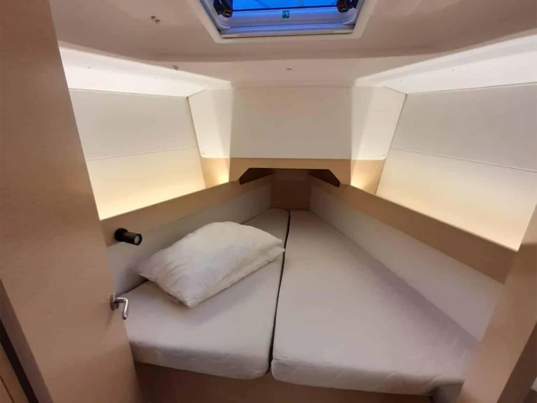 Barca a vela a noleggio a Salivoli al miglior prezzo