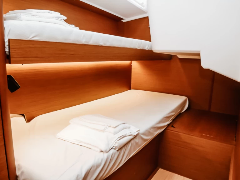 Noleggiare una Jeanneau Sun Loft 47 a Olbia