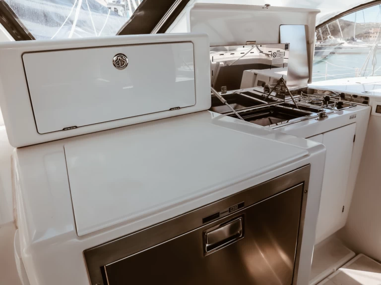 Noleggio barche Olbia economico Sun Loft 47