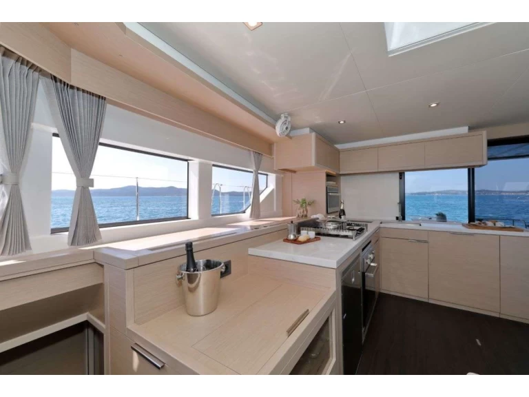 Noleggio Catamarano a Kaštel Gomilica – Lagoon Lagoon 55