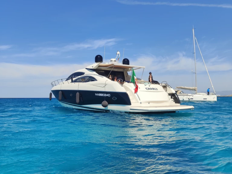 Yacht di lusso a noleggio a Balestrate al miglior prezzo