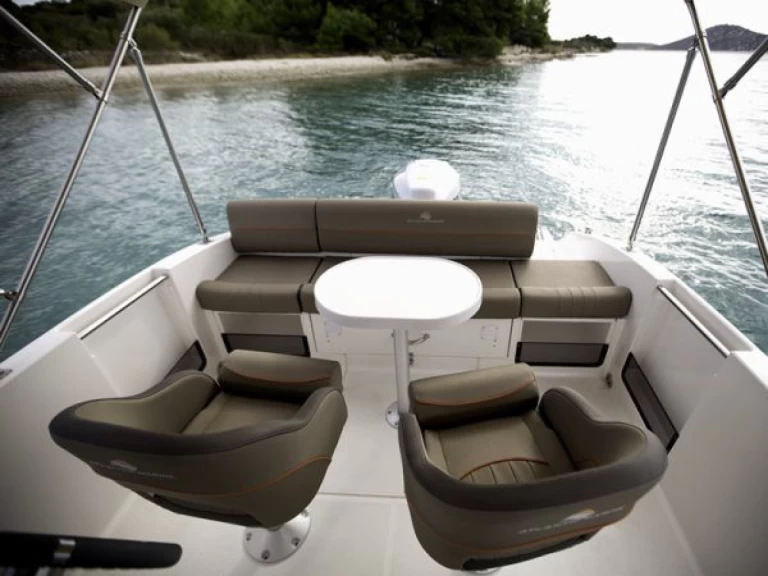 Noleggio Barca a motore Atlantic con patente nautica