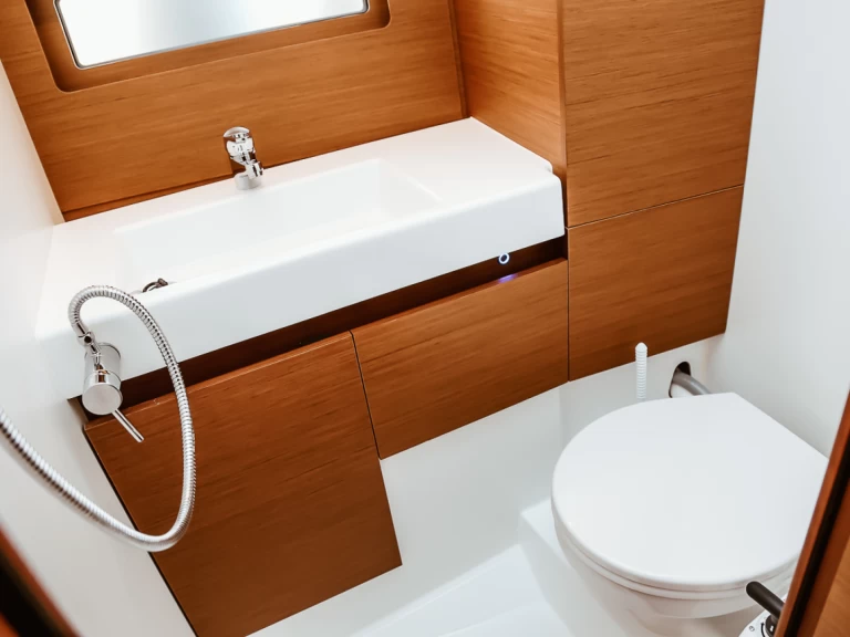 Noleggio Barca a vela a Olbia – Jeanneau Sun Loft 47