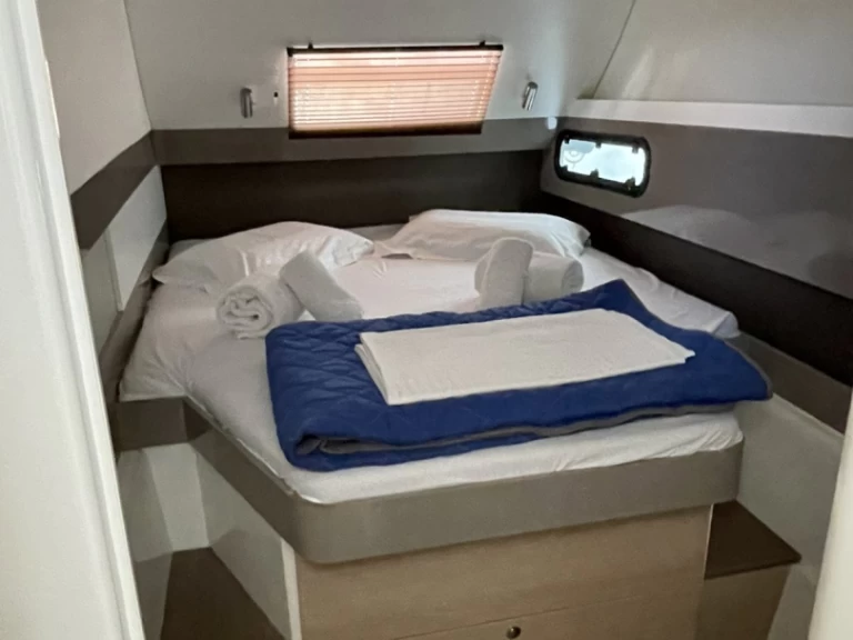 Noleggio Catamarano a Nydri – Bali Bali 4.1